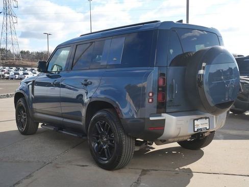 Used 2023 Land Rover Defender 110 S image 5