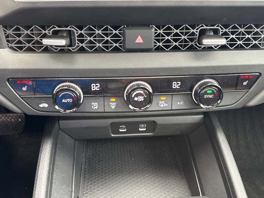 Used 2023 Honda Accord EX image 19
