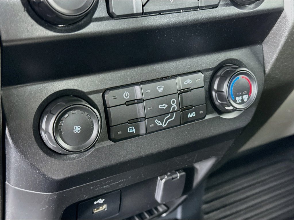 Used 2022 Ford F350 XL w/ Power Equipment Group AWD/4WD image 15