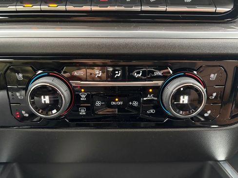 Used 2026 Chevrolet Silverado 1500 High Country w/ Technology Package image 22