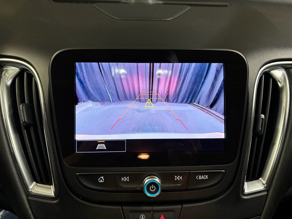 Used 2024 Chevrolet Malibu LT FWD image 11