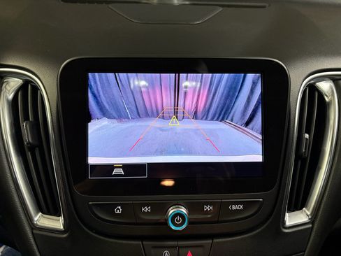 Used 2024 Chevrolet Malibu LT FWD image 11