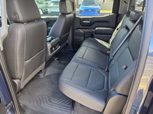 Used 2021 Chevrolet Silverado 1500 LT Trail Boss w/ Convenience Package II AWD/4WD image 10
