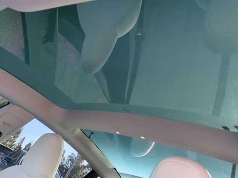 Used 2023 Tesla Model 3 Standard Range image 20