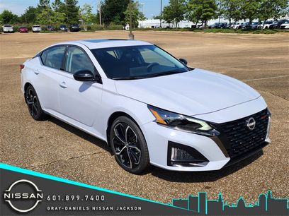 New 2025 Nissan Altima 2.5 SR w/ SR Premium Package