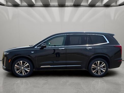 Used 2020 Cadillac XT6 Premium Luxury AWD/4WD image 2