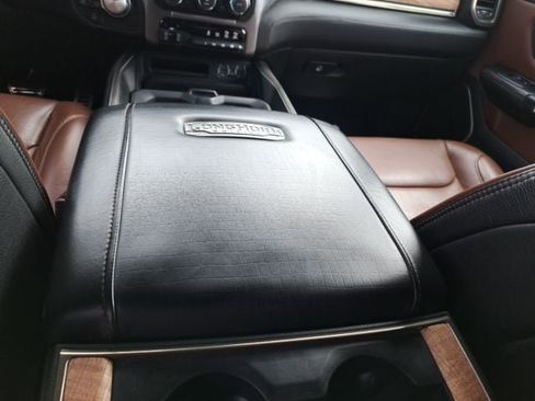 Used 2021 RAM 1500 Limited AWD/4WD image 17