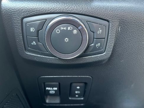 Used 2019 Ford F150 XLT w/ Equipment Group 302A Luxury AWD/4WD image 24