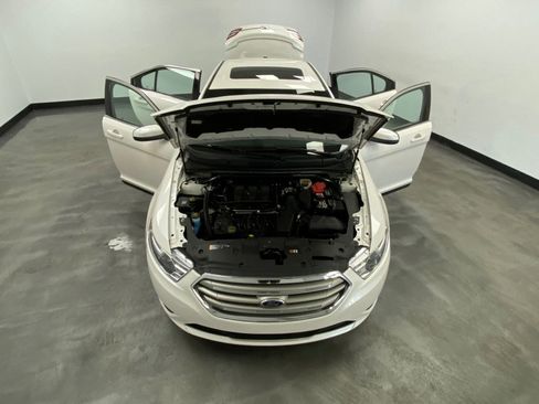 Used 2015 Ford Taurus SEL w/ Equipment Group 201A image 55