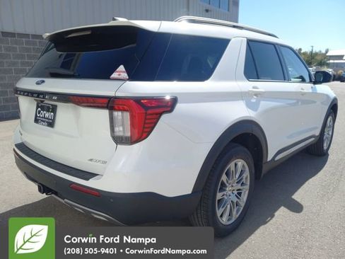 New 2025 Ford Explorer Active w/ Active Comfort Package image 3
