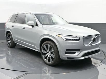 New 2025 Volvo XC90 T8 Plus w/ Protection Package Premier