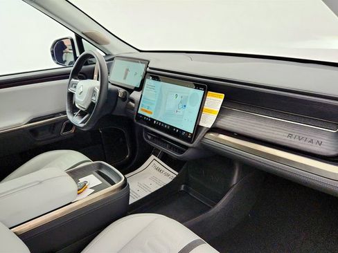 Used 2024 Rivian R1S Adventure AWD/4WD image 25