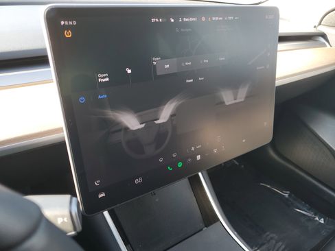 Used 2020 Tesla Model 3 Standard Range image 30