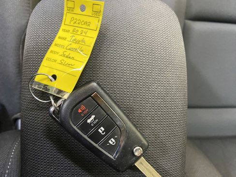 Used 2024 Toyota Corolla LE FWD image 42