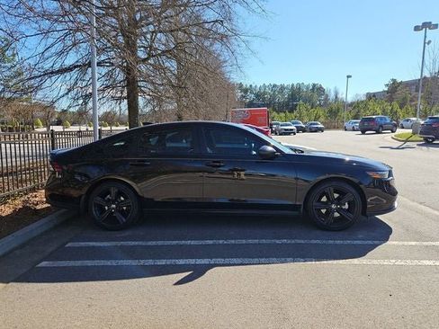 Used 2024 Honda Accord Sport image 10