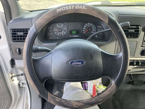 Used 2007 Ford F350 XL image 29