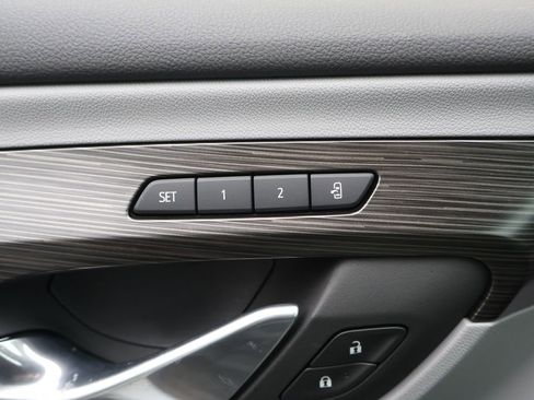 Used 2024 GMC Terrain SLT w/ LPO, Floor Liner Package AWD/4WD image 36