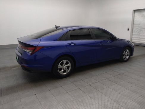 Used 2021 Hyundai Elantra SE FWD image 10