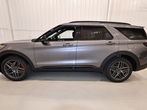 New 2026 Ford Explorer ST image 7