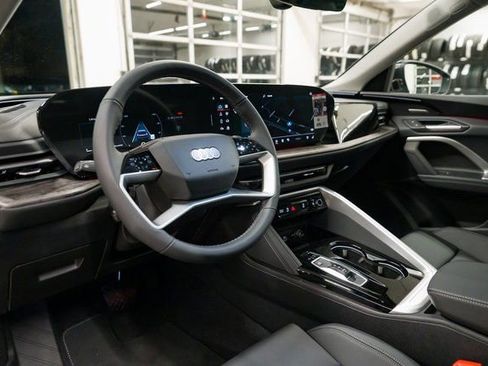 Used 2025 Audi Q5 Premium Plus image 25