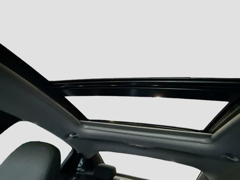Used 2021 Chevrolet Malibu LT FWD image 22