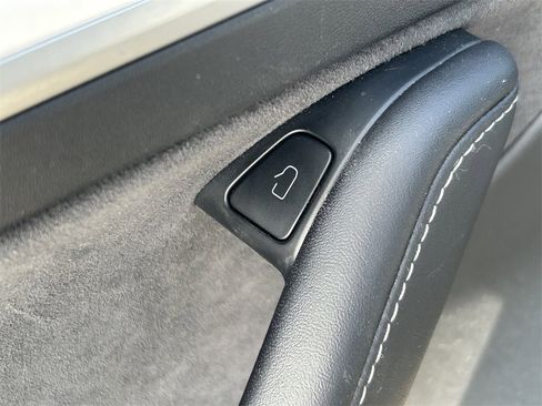 Used 2023 Tesla Model 3 Standard Range image 21