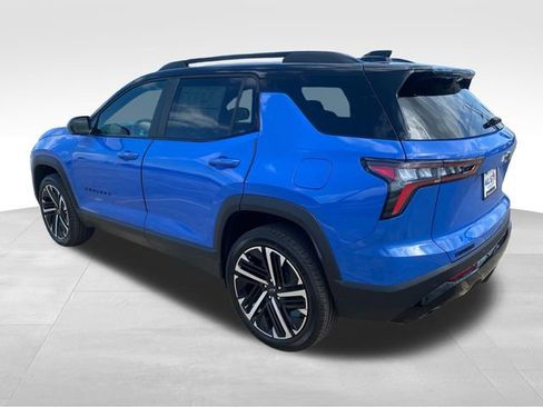 New 2026 Chevrolet Equinox RS w/ Convenience Package III FWD image 3