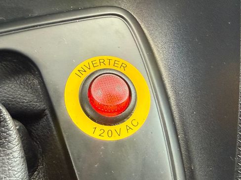 Used 2020 Ford Transit Connect XL FWD image 35