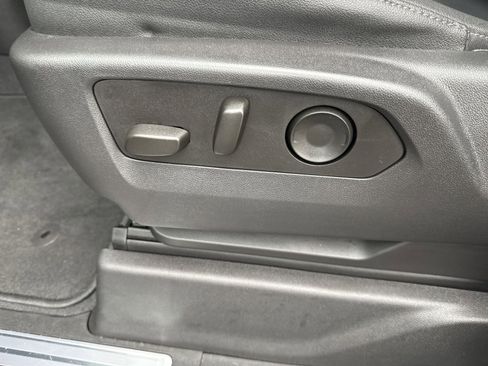 Used 2023 GMC Sierra 1500 SLT w/ SLT Premium Plus Package image 12