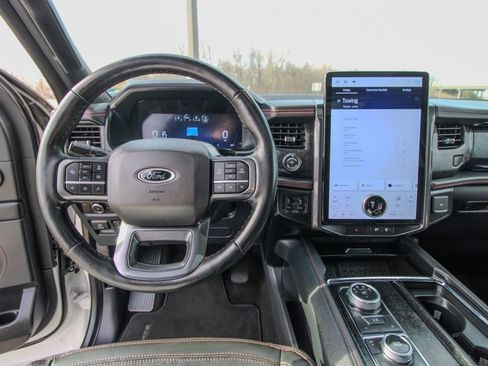 Used 2023 Ford Expedition Max Limited image 32