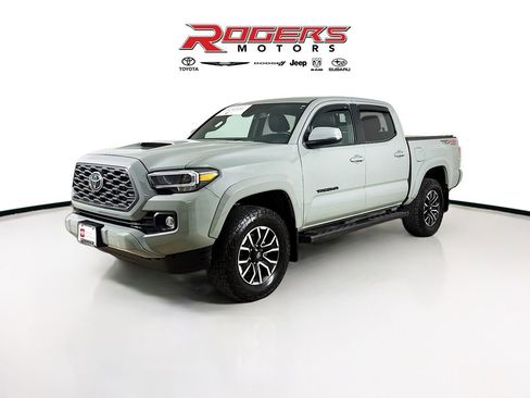 Certified 2023 Toyota Tacoma TRD Sport w/ Black Out Package (TMS) AWD/4WD image 8