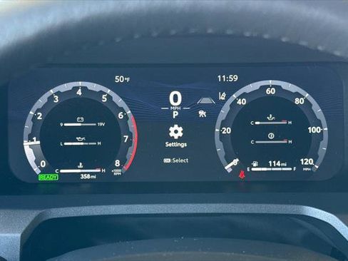 Certified 2025 Toyota 4Runner 4WD image 30