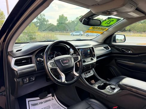 Used 2021 GMC Acadia SLT w/ Trailering Package FWD image 9