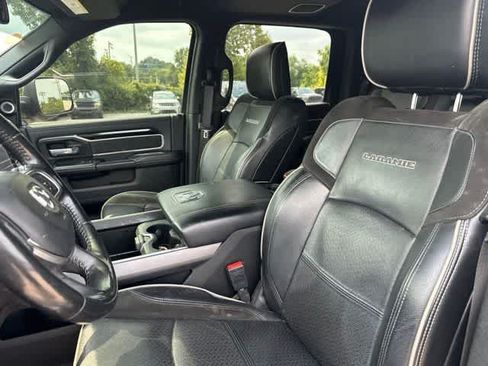 Used 2022 RAM 2500 Laramie AWD/4WD image 4