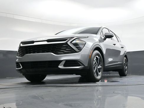 Used 2024 Kia Sportage LX image 41