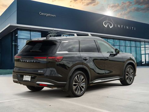 Certified 2026 INFINITI QX60 Luxe w/ Family Package image 4