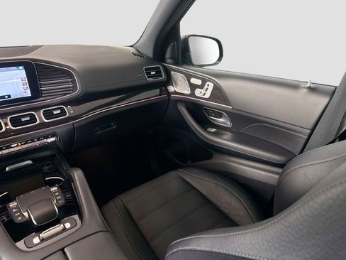 Used 2022 Mercedes-Benz GLS 450 4MATIC image 32