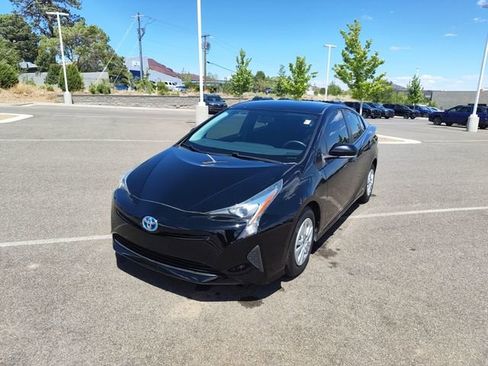 Used 2016 Toyota Prius Two FWD image 7