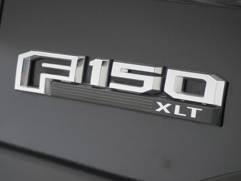 Used 2015 Ford F150 XLT w/ Equipment Group 302A Luxury image 7