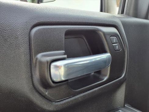 Used 2022 Chevrolet Silverado 1500 Custom image 15