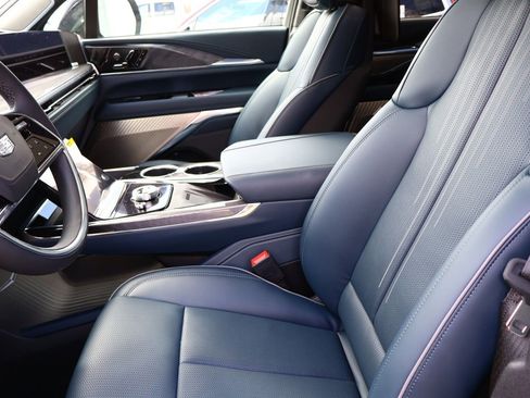 New 2025 Cadillac Escalade IQ Sport 2 image 32