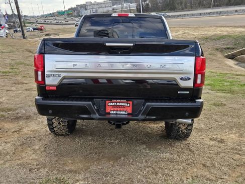 Used 2018 Ford F150 Platinum w/ Equipment Group 701A Luxury image 27