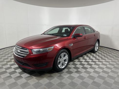 Used 2013 Ford Taurus SEL FWD image 3