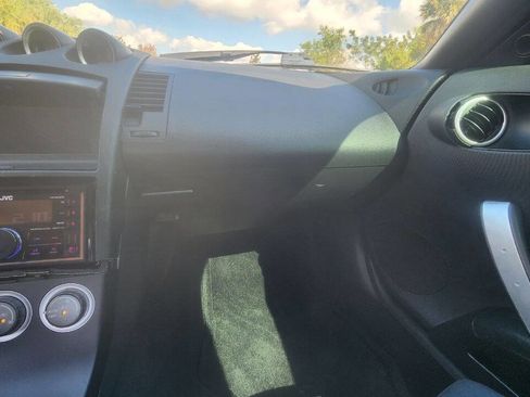 Used 2003 Nissan 350Z Enthusiast image 32