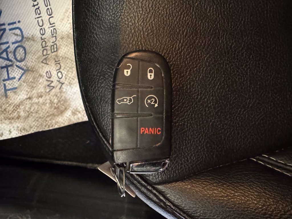 Used 2021 Jeep Compass Latitude AWD/4WD image 17