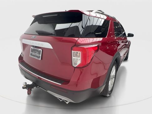 Used 2021 Ford Explorer King Ranch w/ Premium Technology Package RWD image 6