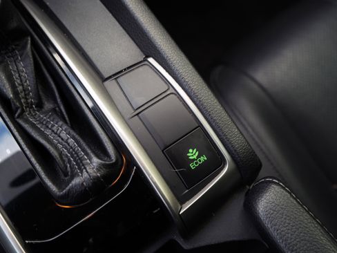 Used 2019 Honda Civic Sport Touring image 28