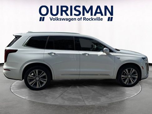 Used 2022 Cadillac XT6 Premium Luxury w/ Technology Package AWD/4WD image 7