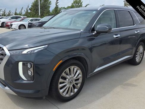 Used 2020 Hyundai Palisade Limited image 1