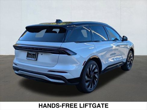 New 2026 Lincoln Nautilus Reserve w/ Jet Appearance Package image 2